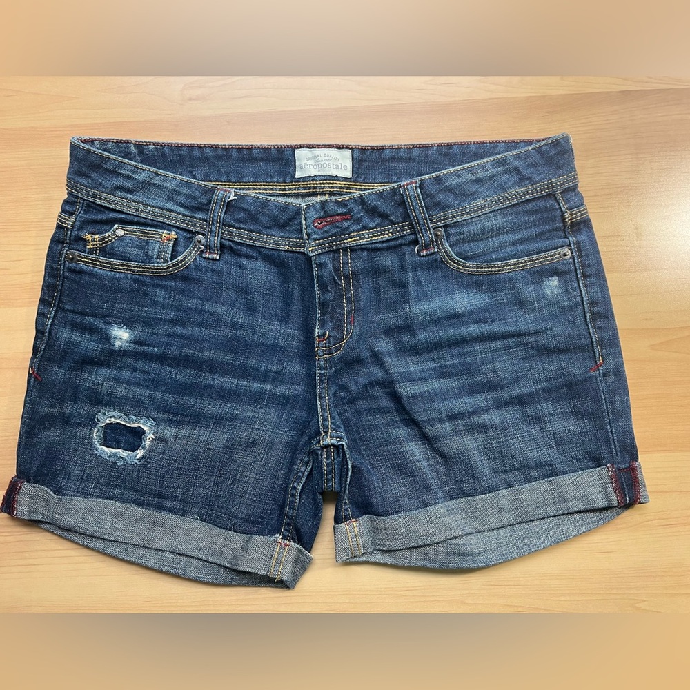 Aeropostale jean shorts womens junior /Size 7/8 distressed cuffed blue cotton